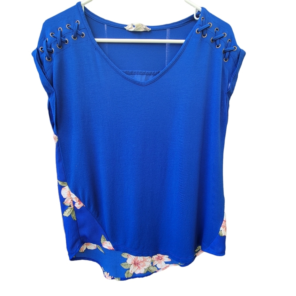Pink Republic Floral Blue Top Size S High Low